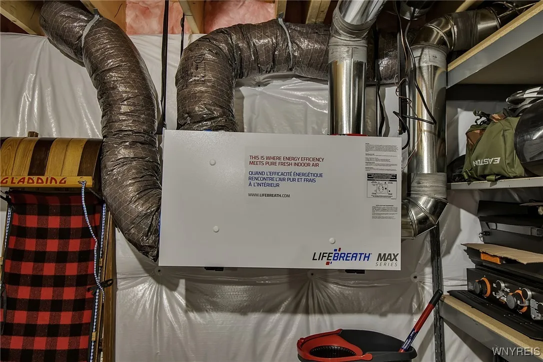 7049 Pine Lake Terrace, Pendleton, New York 14120, Pendleton, New York 14120, 3 Bedrooms Bedrooms, 9 Rooms Rooms,2 BathroomsBathrooms,Residential,For Sale,7049 Pine Lake Terrace, Pendleton, New York 14120,0,B1648514