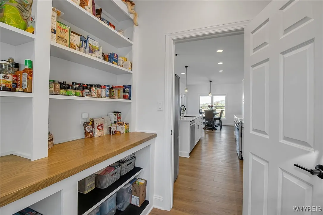 7049 Pine Lake Terrace, Pendleton, New York 14120, Pendleton, New York 14120, 3 Bedrooms Bedrooms, 9 Rooms Rooms,2 BathroomsBathrooms,Residential,For Sale,7049 Pine Lake Terrace, Pendleton, New York 14120,0,B1648514