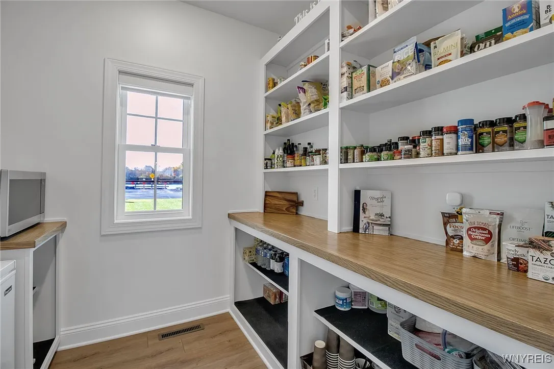 7049 Pine Lake Terrace, Pendleton, New York 14120, Pendleton, New York 14120, 3 Bedrooms Bedrooms, 9 Rooms Rooms,2 BathroomsBathrooms,Residential,For Sale,7049 Pine Lake Terrace, Pendleton, New York 14120,0,B1648514