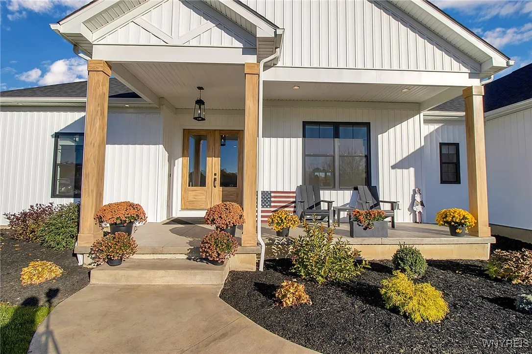 7049 Pine Lake Terrace, Pendleton, New York 14120, Pendleton, New York 14120, 3 Bedrooms Bedrooms, 9 Rooms Rooms,2 BathroomsBathrooms,Residential,For Sale,7049 Pine Lake Terrace, Pendleton, New York 14120,0,B1648514