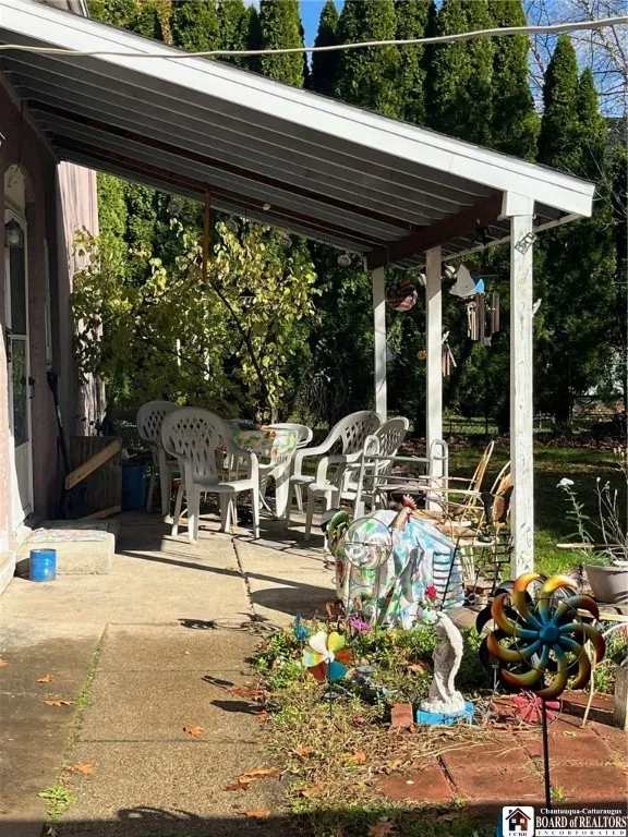 patio right side