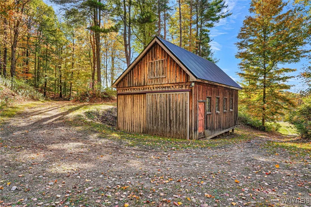 9681 Wagner Road, Holland, New York 14080, Holland, New York 14080, 4 Bedrooms Bedrooms, 13 Rooms Rooms,3 BathroomsBathrooms,Residential,For Sale,9681 Wagner Road, Holland, New York 14080,0,B1648361