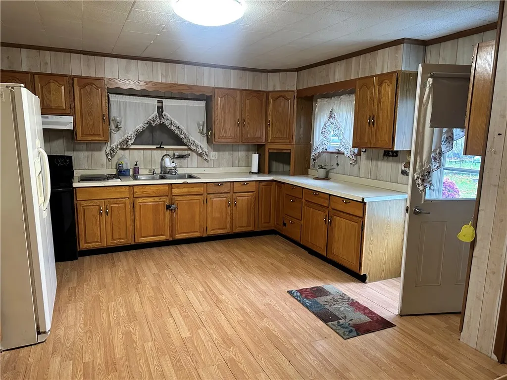 17 Waite Street, Norwich, New York 13815, Norwich, New York 13815, 3 Bedroom Bedrooms, 8 Room Rooms,1 BathroomBathrooms,Residential,For Sale,17 Waite Street, Norwich, New York 13815,0,R1648602