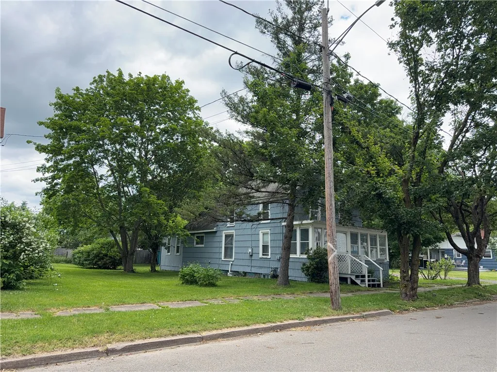 17 Waite Street, Norwich, New York 13815, Norwich, New York 13815, 3 Bedroom Bedrooms, 8 Room Rooms,1 BathroomBathrooms,Residential,For Sale,17 Waite Street, Norwich, New York 13815,0,R1648602