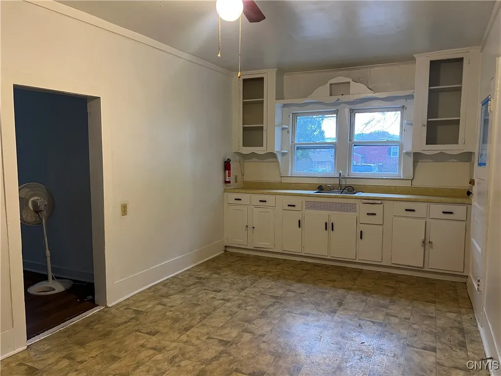 85 Bartlett Avenue 4, Cortland, New York 13045, Cortland, New York 13045, 1 Bedroom Bedrooms, 3 Rooms Rooms,1 BathroomBathrooms,Residential Lease,For Rent,85 Bartlett Avenue 4, Cortland, New York 13045,0,S1648631
