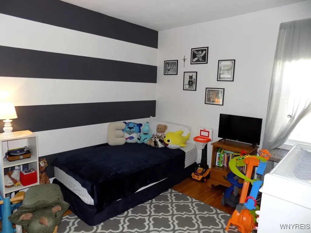 323 Kirkwood Drive, West Seneca, New York 14224, West Seneca, New York 14224, 3 Bedrooms Bedrooms, 5 Rooms Rooms,1 BathroomBathrooms,Residential,For Sale,323 Kirkwood Drive, West Seneca, New York 14224,0,B1648281