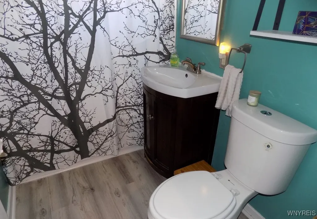 323 Kirkwood Drive, West Seneca, New York 14224, West Seneca, New York 14224, 3 Bedrooms Bedrooms, 5 Rooms Rooms,1 BathroomBathrooms,Residential,For Sale,323 Kirkwood Drive, West Seneca, New York 14224,0,B1648281