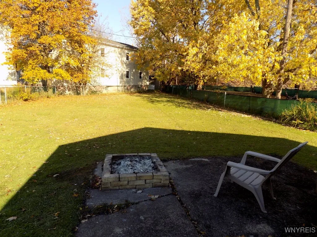 323 Kirkwood Drive, West Seneca, New York 14224, West Seneca, New York 14224, 3 Bedrooms Bedrooms, 5 Rooms Rooms,1 BathroomBathrooms,Residential,For Sale,323 Kirkwood Drive, West Seneca, New York 14224,0,B1648281