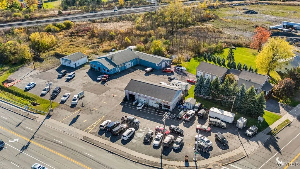 5621 Lockport Road, Niagara, New York 14305, Niagara, New York 14305, ,Commercial Lease,For Rent,5621 Lockport Road, Niagara, New York 14305,0,B1648660
