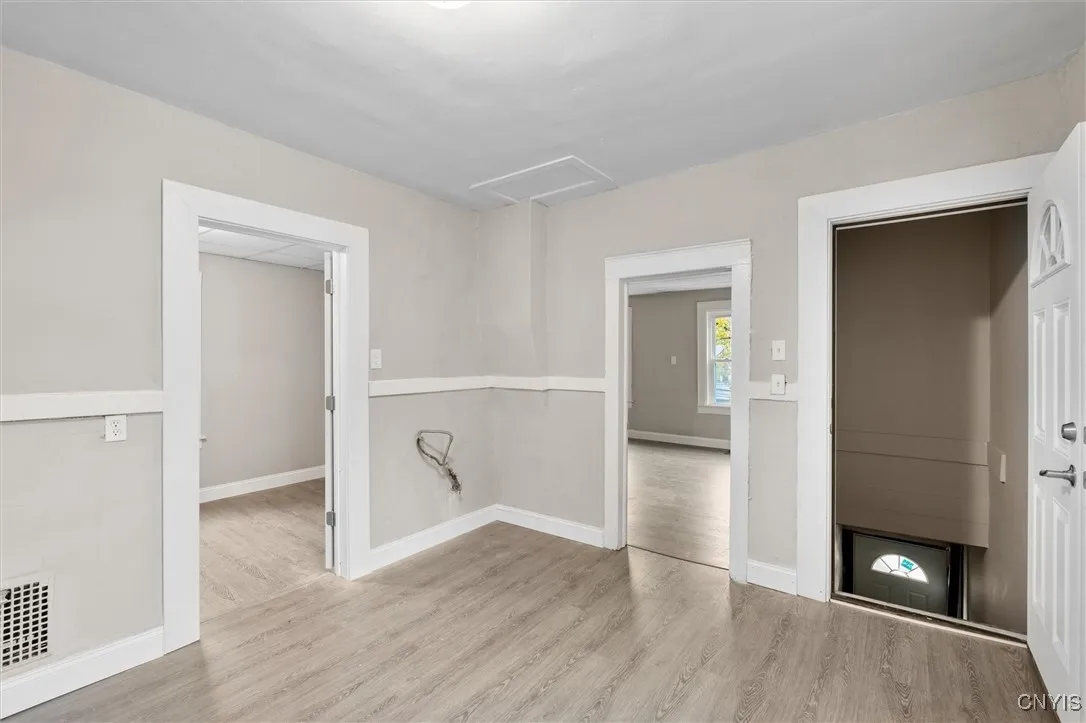 133 Lakeview Avenue, Syracuse, New York 13204, Syracuse, New York 13204, 5 Bedrooms Bedrooms, ,2 BathroomsBathrooms,Residential,For Sale,133 Lakeview Avenue, Syracuse, New York 13204,0,S1647943