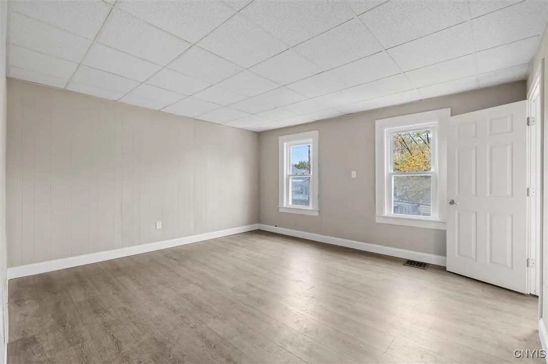 133 Lakeview Avenue, Syracuse, New York 13204, Syracuse, New York 13204, 5 Bedrooms Bedrooms, ,2 BathroomsBathrooms,Residential,For Sale,133 Lakeview Avenue, Syracuse, New York 13204,0,S1647943