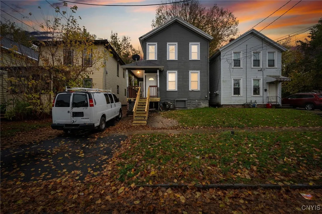 133 Lakeview Avenue, Syracuse, New York 13204, Syracuse, New York 13204, 5 Bedrooms Bedrooms, ,2 BathroomsBathrooms,Residential,For Sale,133 Lakeview Avenue, Syracuse, New York 13204,0,S1647943