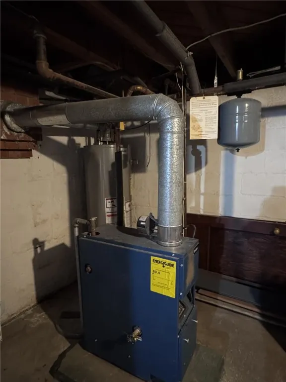 102 Bank Street, Smethport Boro, Pennsylvania 1674, Smethport Boro, Pennsylvania 16749, 3 Bedrooms Bedrooms, 8 Rooms Rooms,1 BathroomBathrooms,Residential,For Sale,102 Bank Street, Smethport Boro, Pennsylvania 1674,0,R1647941