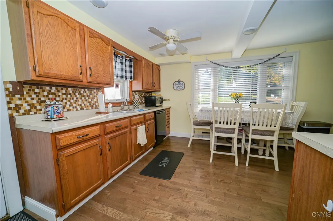 91 Oxford Road, New Hartford, New York 13413, New Hartford, New York 13413, 3 Bedrooms Bedrooms, 9 Rooms Rooms,2 BathroomsBathrooms,Residential,For Sale,91 Oxford Road, New Hartford, New York 13413,0,S1648634