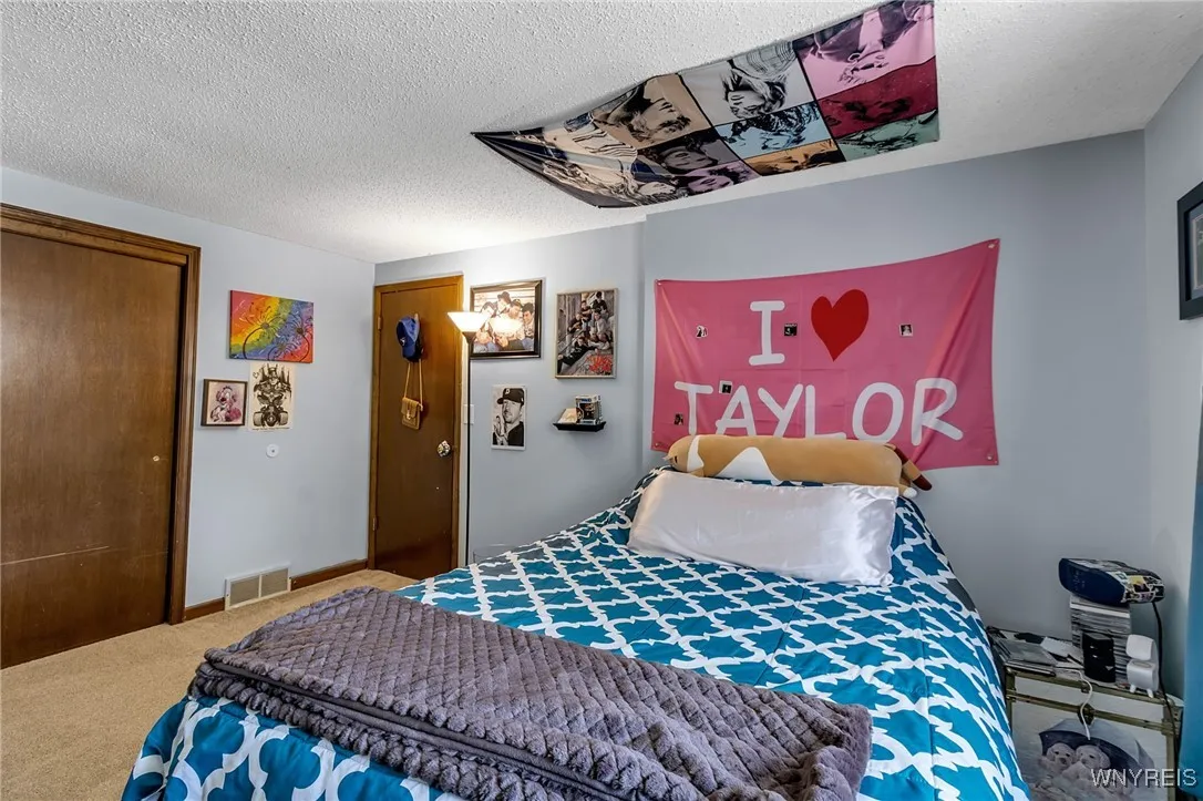 918 Remington Drive, North Tonawanda, New York 141, North Tonawanda, New York 14120, 4 Bedrooms Bedrooms, ,2 BathroomsBathrooms,Residential,For Sale,918 Remington Drive, North Tonawanda, New York 141,0,B1644057