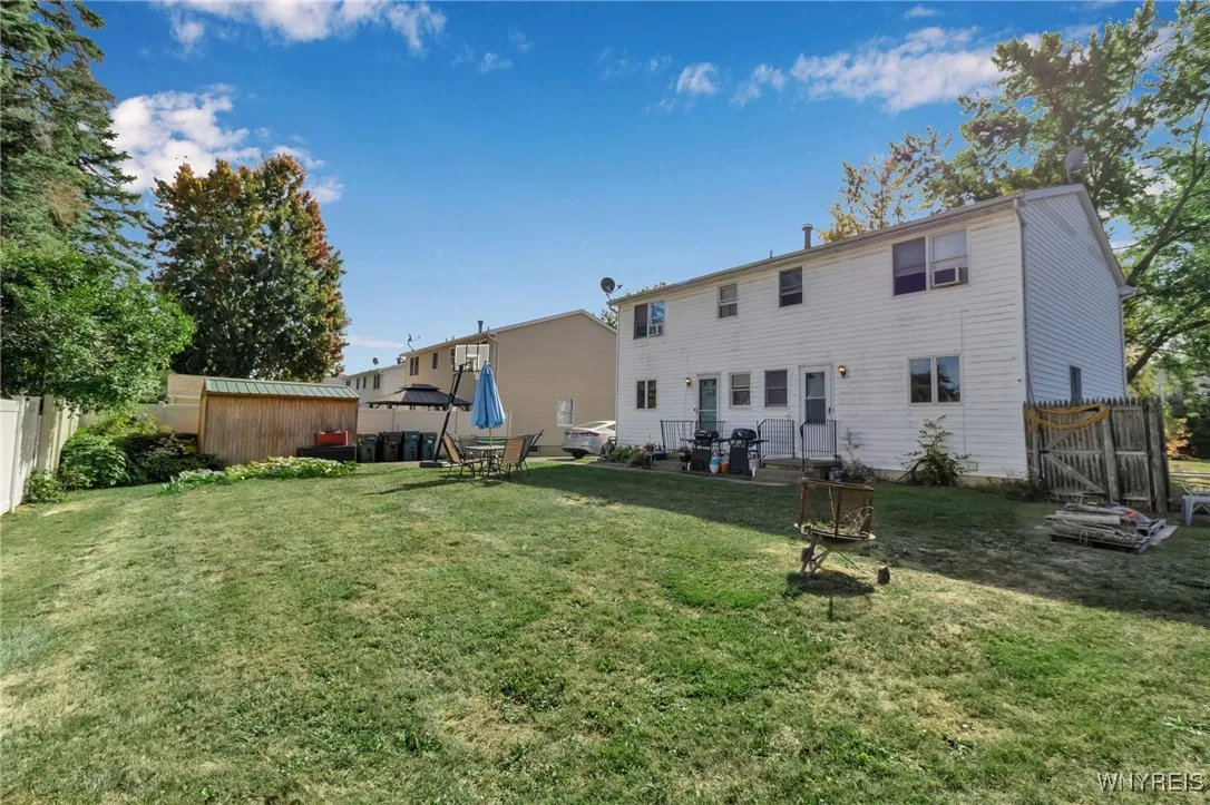 918 Remington Drive, North Tonawanda, New York 141, North Tonawanda, New York 14120, 4 Bedrooms Bedrooms, ,2 BathroomsBathrooms,Residential,For Sale,918 Remington Drive, North Tonawanda, New York 141,0,B1644057