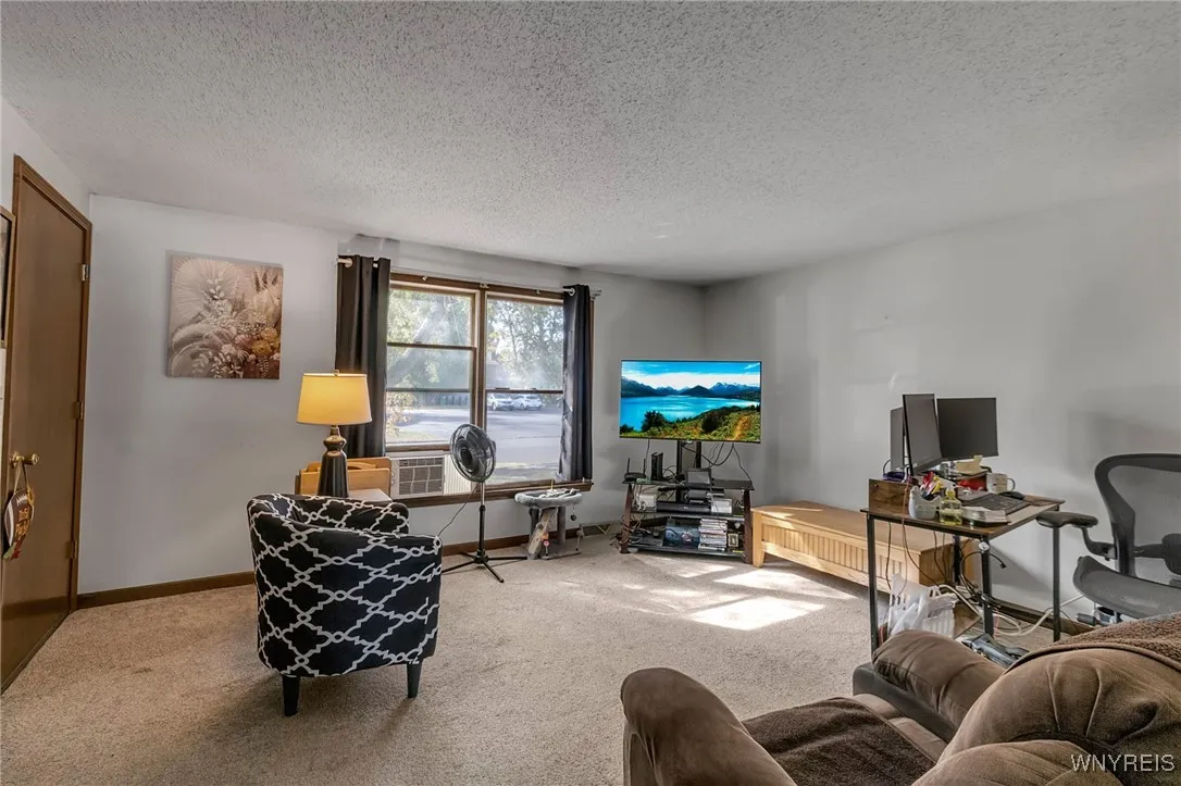 918 Remington Drive, North Tonawanda, New York 141, North Tonawanda, New York 14120, 4 Bedrooms Bedrooms, ,2 BathroomsBathrooms,Residential,For Sale,918 Remington Drive, North Tonawanda, New York 141,0,B1644057