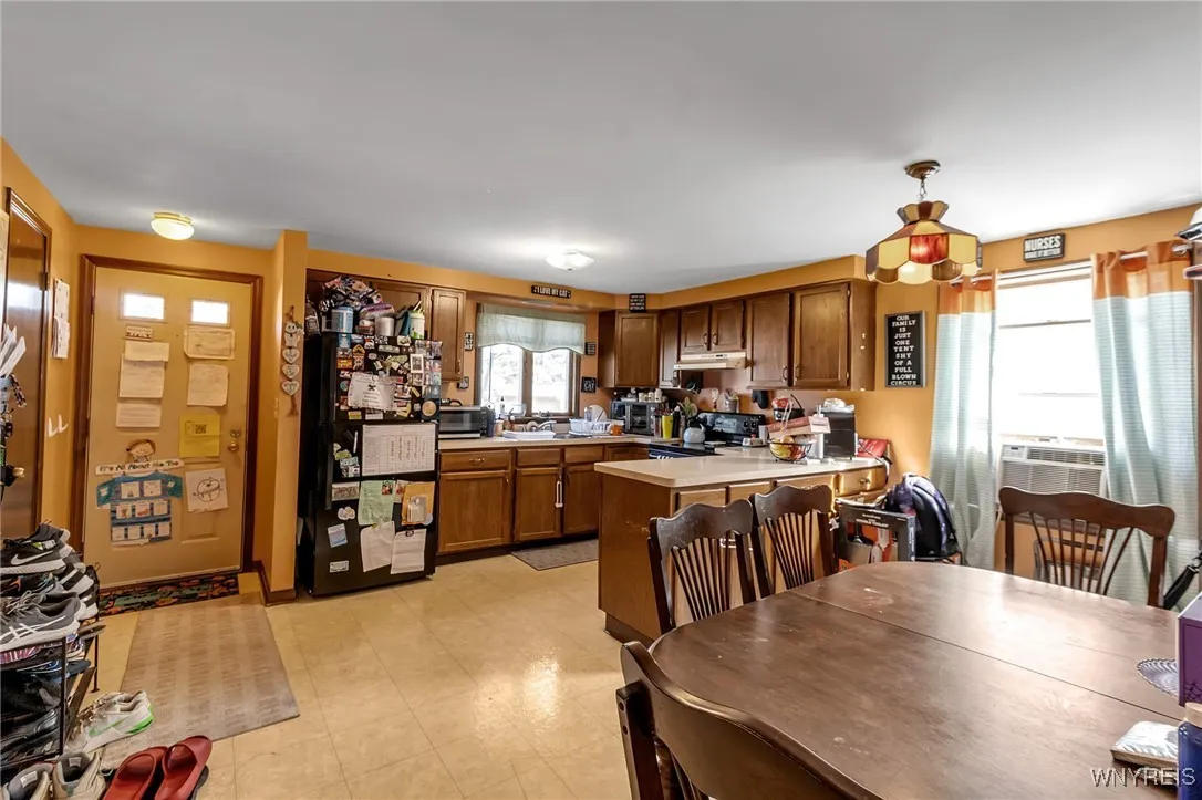 918 Remington Drive, North Tonawanda, New York 141, North Tonawanda, New York 14120, 4 Bedrooms Bedrooms, ,2 BathroomsBathrooms,Residential,For Sale,918 Remington Drive, North Tonawanda, New York 141,0,B1644057