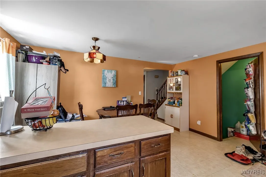 918 Remington Drive, North Tonawanda, New York 141, North Tonawanda, New York 14120, 4 Bedrooms Bedrooms, ,2 BathroomsBathrooms,Residential,For Sale,918 Remington Drive, North Tonawanda, New York 141,0,B1644057