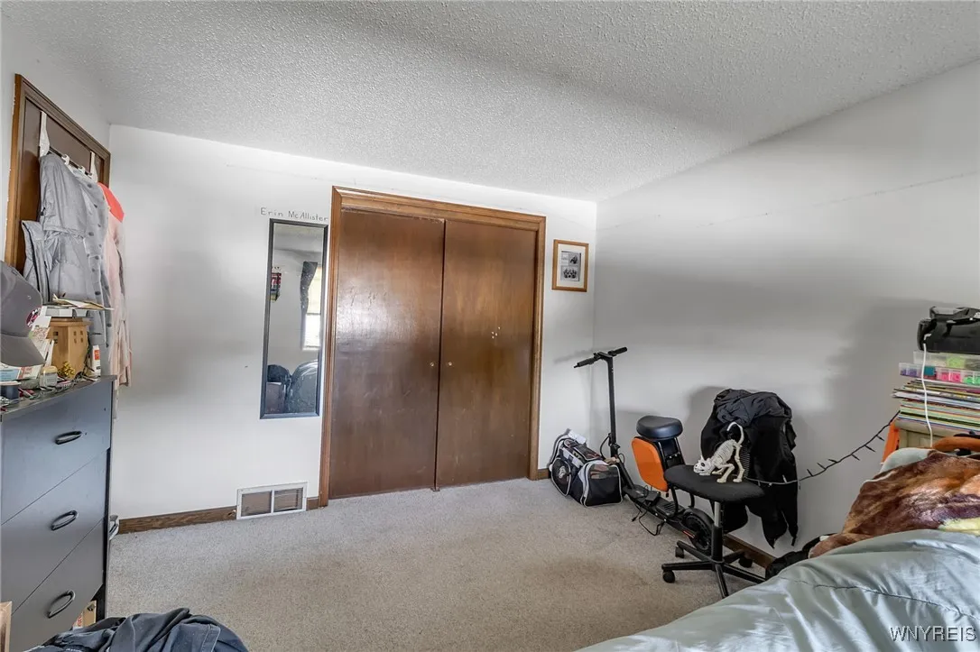 918 Remington Drive, North Tonawanda, New York 141, North Tonawanda, New York 14120, 4 Bedrooms Bedrooms, ,2 BathroomsBathrooms,Residential,For Sale,918 Remington Drive, North Tonawanda, New York 141,0,B1644057