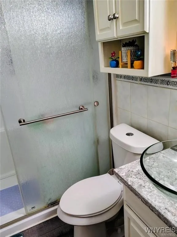 Another view of recently-remodeled bath