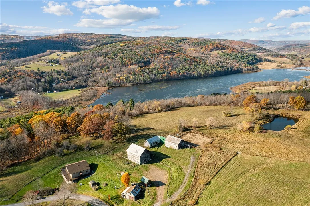 197 Earles Road, Broome, New York 12122, Broome, New York 12122, 4 Bedrooms Bedrooms, 9 Rooms Rooms,3 BathroomsBathrooms,Residential,For Sale,197 Earles Road, Broome, New York 12122,0,R1648266