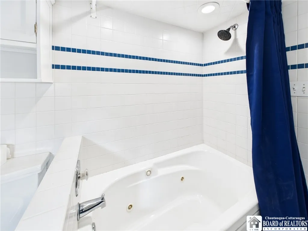 7 Stewart Avenue, Jamestown, New York 14701, Jamestown, New York 14701, 3 Bedrooms Bedrooms, 6 Rooms Rooms,1 BathroomBathrooms,Residential,For Sale,7 Stewart Avenue, Jamestown, New York 14701,0,R1648151