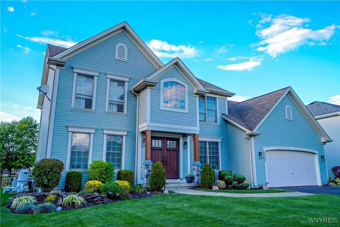 6382 Pincherry Way, Hamburg, New York 14085, Hamburg, New York 14085, 3 Bedrooms Bedrooms, 10 Rooms Rooms,2 BathroomsBathrooms,Residential,For Sale,6382 Pincherry Way, Hamburg, New York 14085,0,B1645665