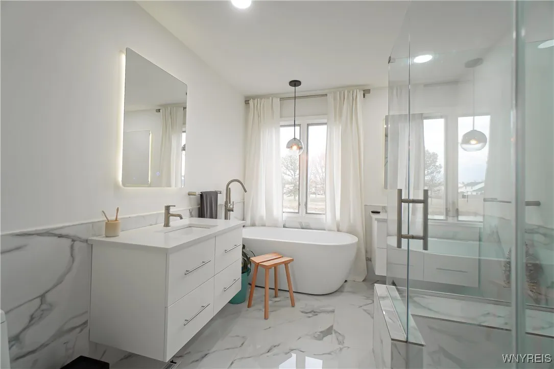 Ensuite is incredible