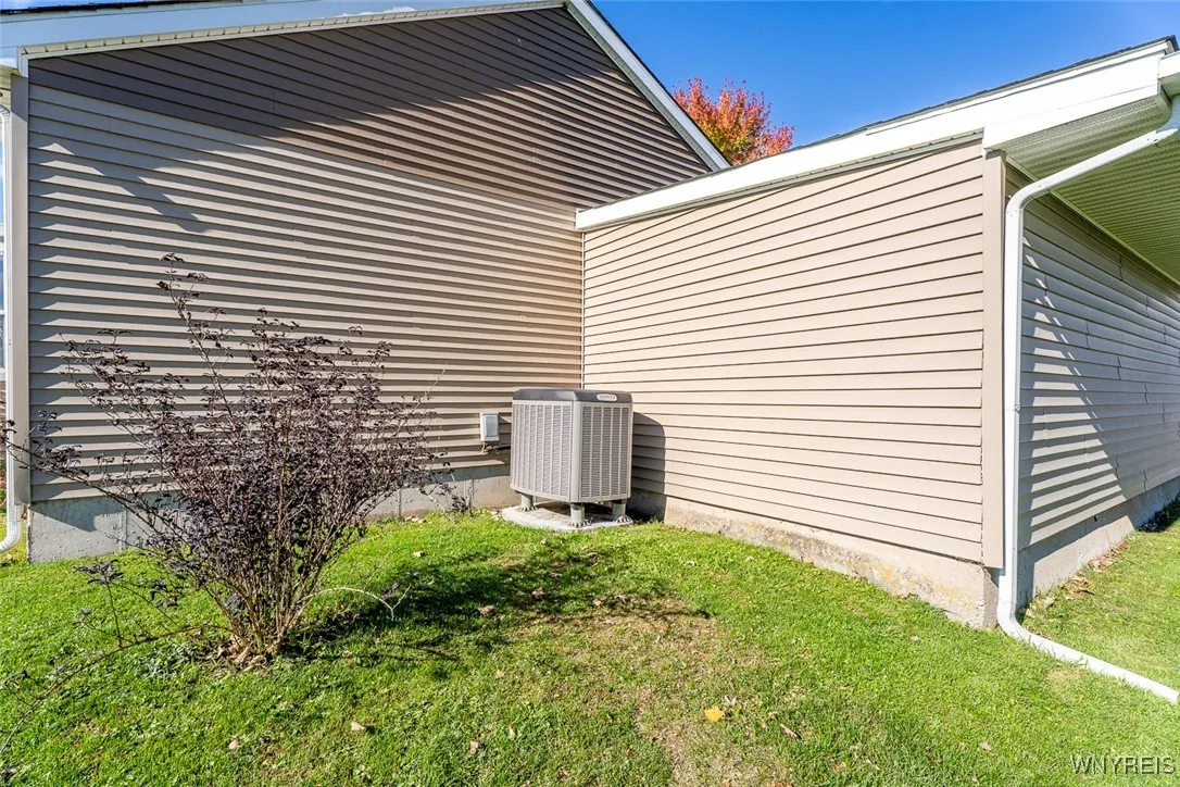 4788 Mapleton Road, Pendleton, New York 14094, Pendleton, New York 14094, 3 Bedrooms Bedrooms, 9 Rooms Rooms,2 BathroomsBathrooms,Residential,For Sale,4788 Mapleton Road, Pendleton, New York 14094,0,B1648676