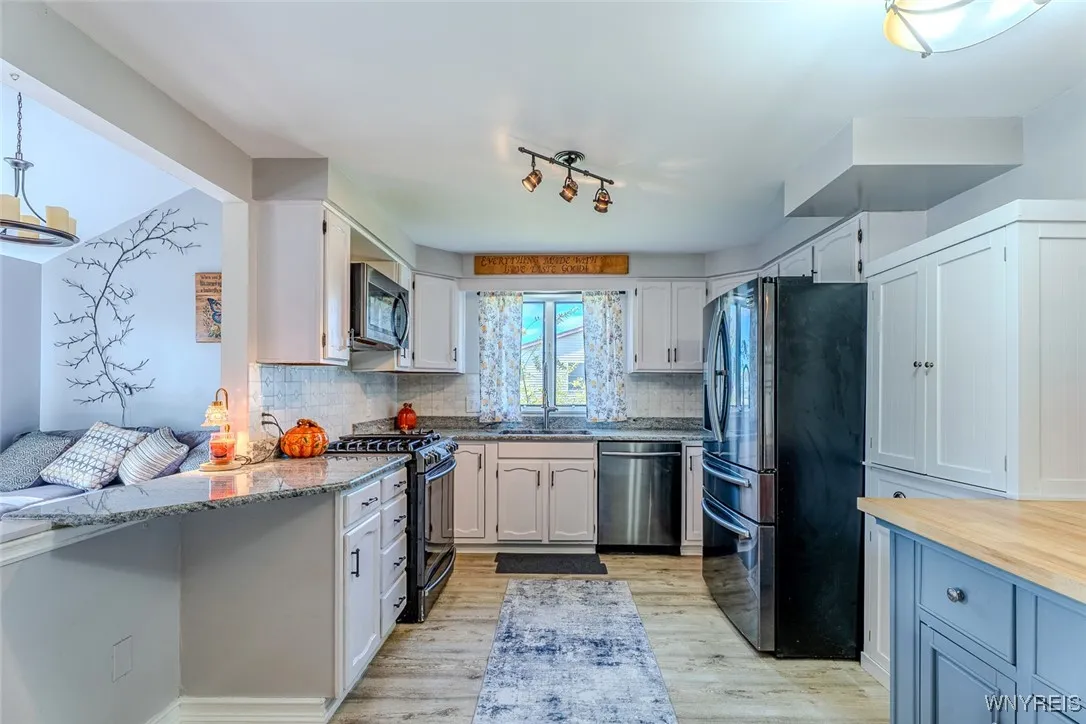 4788 Mapleton Road, Pendleton, New York 14094, Pendleton, New York 14094, 3 Bedrooms Bedrooms, 9 Rooms Rooms,2 BathroomsBathrooms,Residential,For Sale,4788 Mapleton Road, Pendleton, New York 14094,0,B1648676