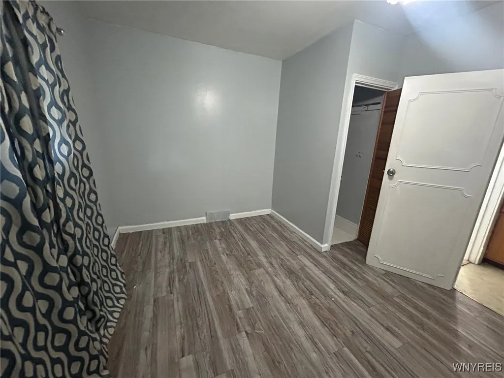 63 Page Street, Buffalo, New York 14207, Buffalo, New York 14207, 2 Bedrooms Bedrooms, 6 Rooms Rooms,1 BathroomBathrooms,Residential Lease,For Rent,63 Page Street, Buffalo, New York 14207,0,B1648642