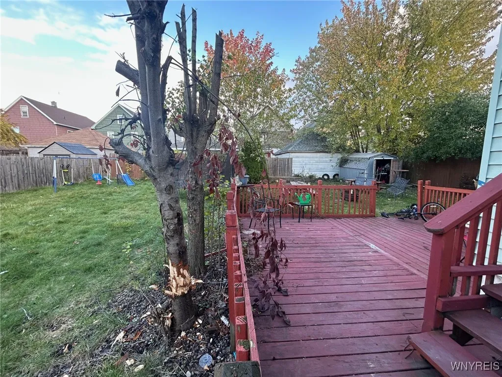 63 Page Street, Buffalo, New York 14207, Buffalo, New York 14207, 2 Bedrooms Bedrooms, 6 Rooms Rooms,1 BathroomBathrooms,Residential Lease,For Rent,63 Page Street, Buffalo, New York 14207,0,B1648642