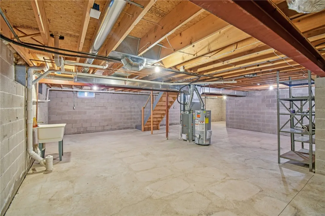 14 Shirleen Drive, Parma, New York 14468, Parma, New York 14468, 2 Bedrooms Bedrooms, 5 Rooms Rooms,1 BathroomBathrooms,Residential,For Sale,14 Shirleen Drive, Parma, New York 14468,0,R1643282