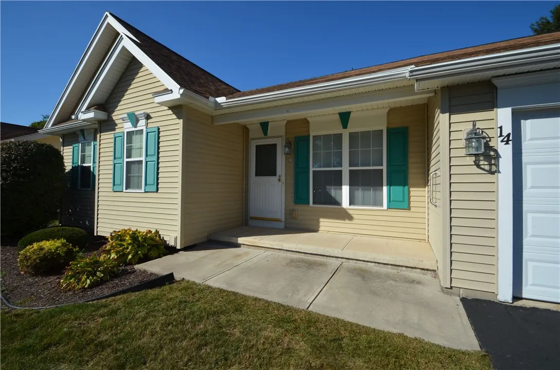 14 Shirleen Drive, Parma, New York 14468, Parma, New York 14468, 2 Bedrooms Bedrooms, 5 Rooms Rooms,1 BathroomBathrooms,Residential,For Sale,14 Shirleen Drive, Parma, New York 14468,0,R1643282