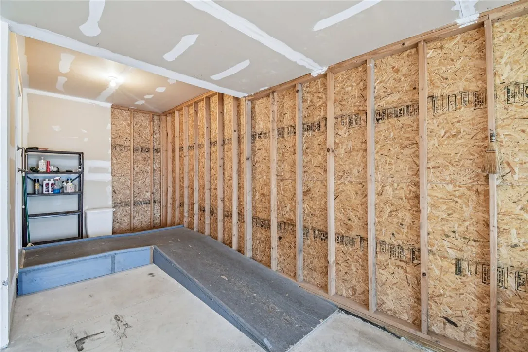 14 Shirleen Drive, Parma, New York 14468, Parma, New York 14468, 2 Bedrooms Bedrooms, 5 Rooms Rooms,1 BathroomBathrooms,Residential,For Sale,14 Shirleen Drive, Parma, New York 14468,0,R1643282