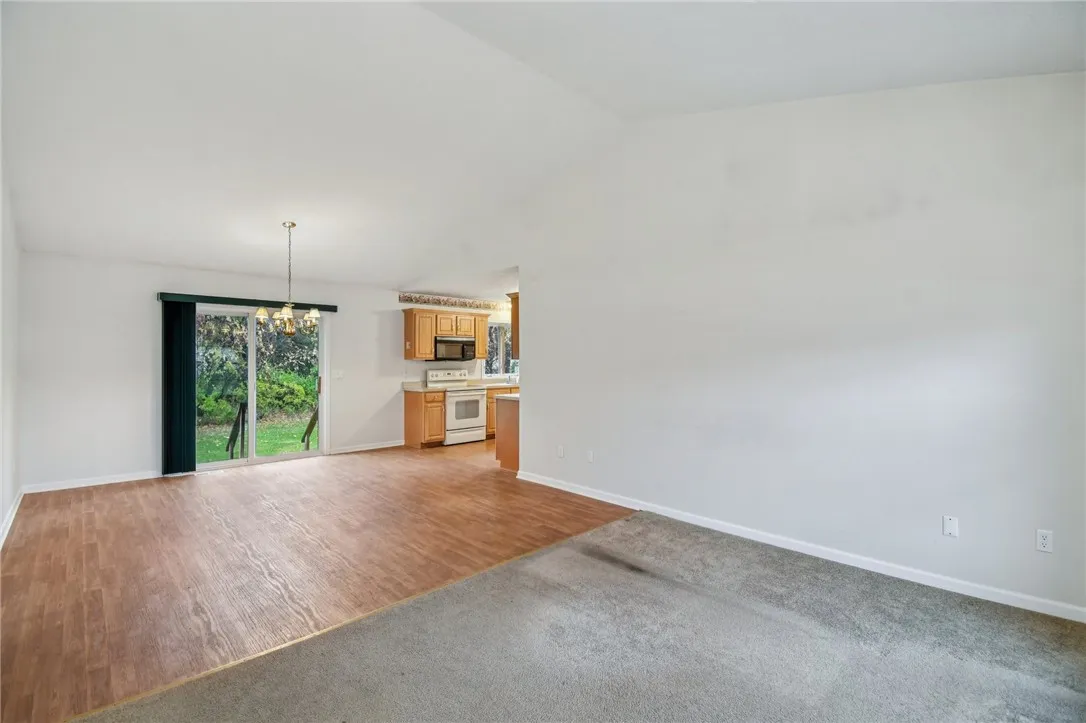 14 Shirleen Drive, Parma, New York 14468, Parma, New York 14468, 2 Bedrooms Bedrooms, 5 Rooms Rooms,1 BathroomBathrooms,Residential,For Sale,14 Shirleen Drive, Parma, New York 14468,0,R1643282