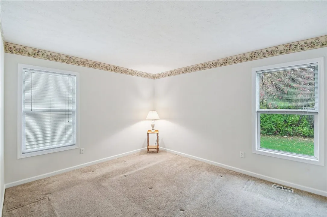 14 Shirleen Drive, Parma, New York 14468, Parma, New York 14468, 2 Bedrooms Bedrooms, 5 Rooms Rooms,1 BathroomBathrooms,Residential,For Sale,14 Shirleen Drive, Parma, New York 14468,0,R1643282