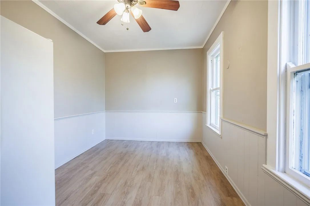 1609 Culver Road 2, Rochester, New York 14609, Rochester, New York 14609, 2 Bedrooms Bedrooms, 4 Rooms Rooms,1 BathroomBathrooms,Residential Lease,For Rent,1609 Culver Road 2, Rochester, New York 14609,0,R1648701