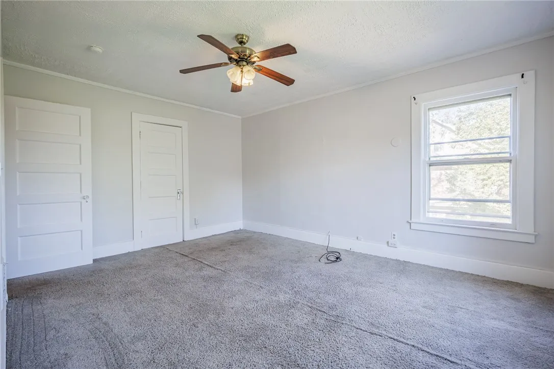 1609 Culver Road 2, Rochester, New York 14609, Rochester, New York 14609, 2 Bedrooms Bedrooms, 4 Rooms Rooms,1 BathroomBathrooms,Residential Lease,For Rent,1609 Culver Road 2, Rochester, New York 14609,0,R1648701