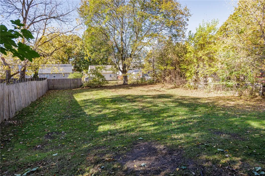 1609 Culver Road 2, Rochester, New York 14609, Rochester, New York 14609, 2 Bedrooms Bedrooms, 4 Rooms Rooms,1 BathroomBathrooms,Residential Lease,For Rent,1609 Culver Road 2, Rochester, New York 14609,0,R1648701