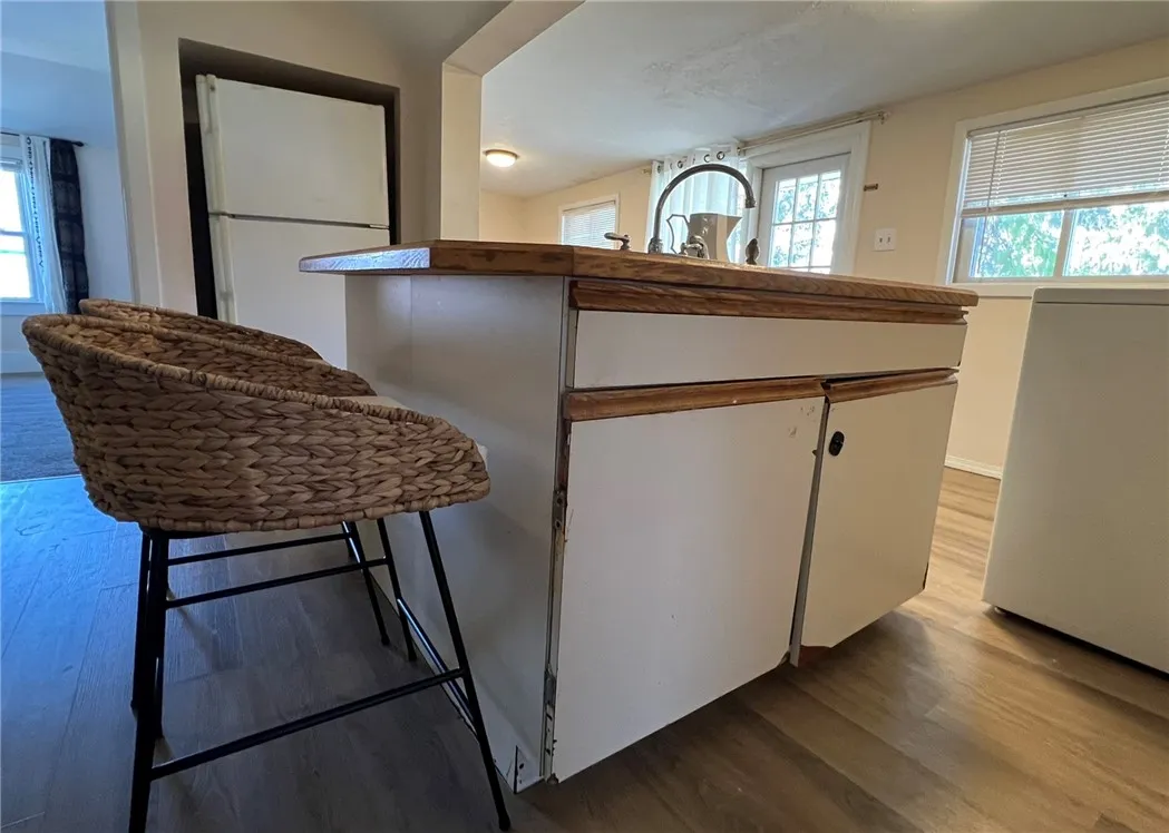 404 Perry Street, Horseheads, New York 14845, Horseheads, New York 14845, 2 Bedrooms Bedrooms, 5 Rooms Rooms,1 BathroomBathrooms,Residential Lease,For Rent,404 Perry Street, Horseheads, New York 14845,0,R1648721