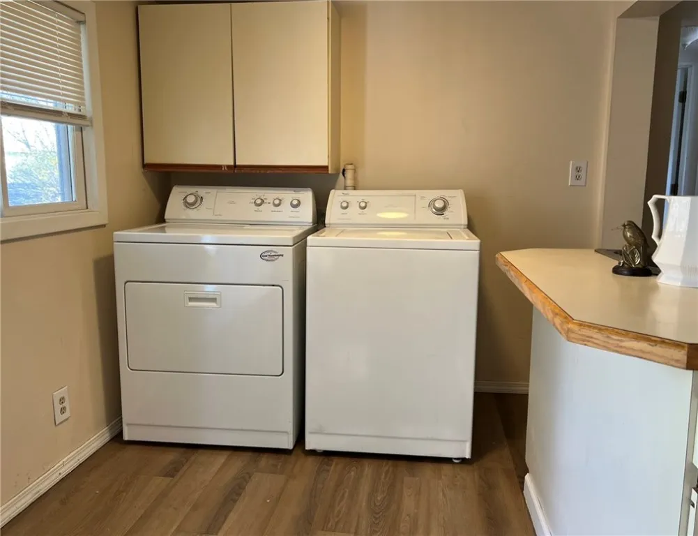 404 Perry Street, Horseheads, New York 14845, Horseheads, New York 14845, 2 Bedrooms Bedrooms, 5 Rooms Rooms,1 BathroomBathrooms,Residential Lease,For Rent,404 Perry Street, Horseheads, New York 14845,0,R1648721