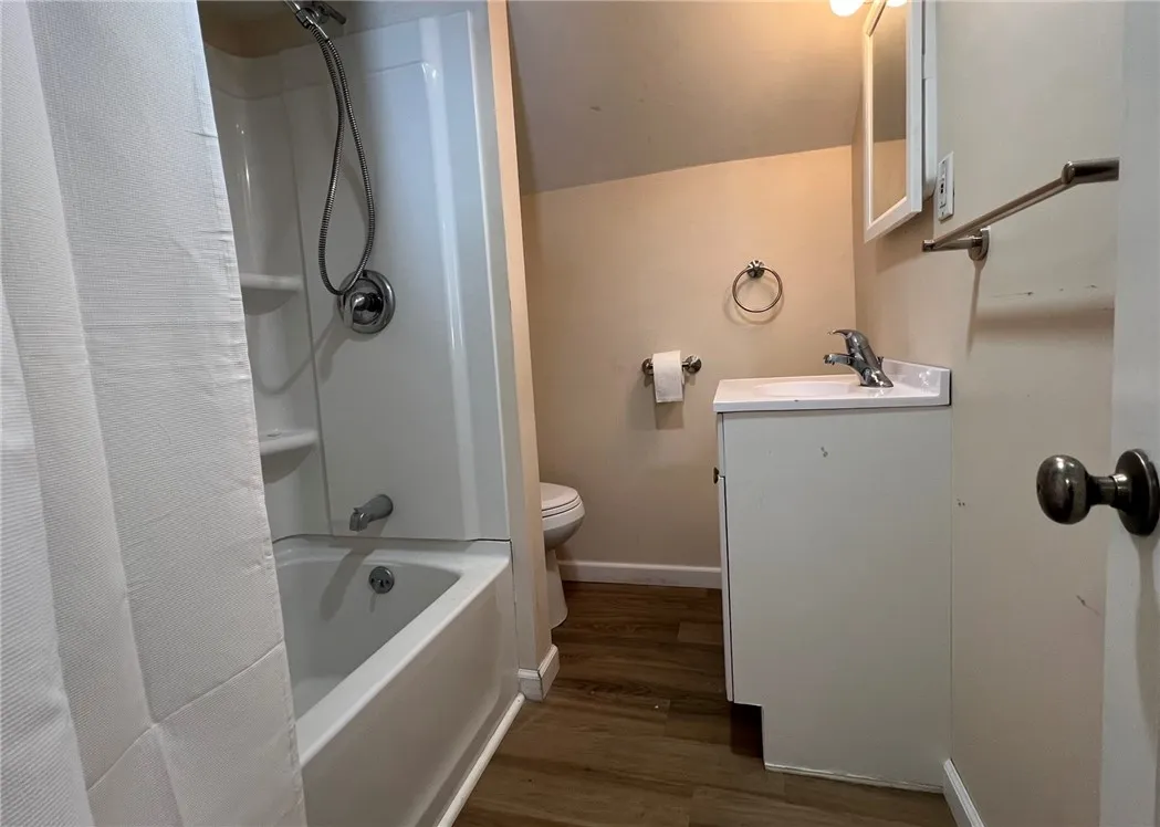 404 Perry Street, Horseheads, New York 14845, Horseheads, New York 14845, 2 Bedrooms Bedrooms, 5 Rooms Rooms,1 BathroomBathrooms,Residential Lease,For Rent,404 Perry Street, Horseheads, New York 14845,0,R1648721