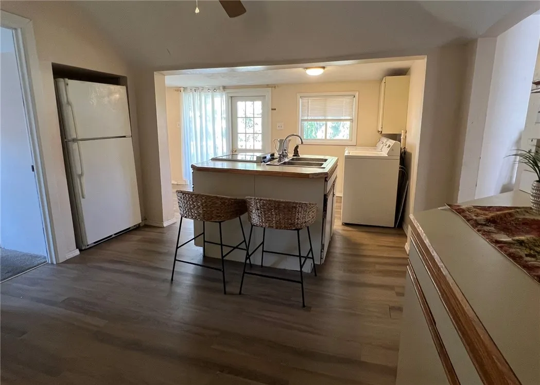 404 Perry Street, Horseheads, New York 14845, Horseheads, New York 14845, 2 Bedrooms Bedrooms, 5 Rooms Rooms,1 BathroomBathrooms,Residential Lease,For Rent,404 Perry Street, Horseheads, New York 14845,0,R1648721