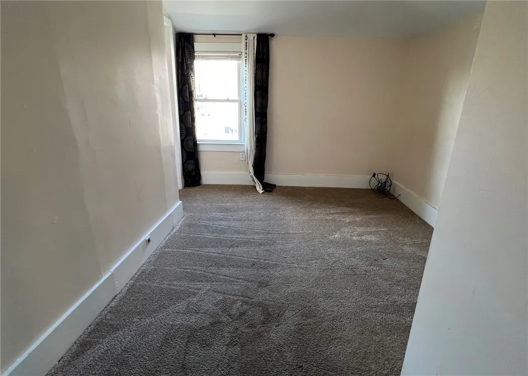 404 Perry Street, Horseheads, New York 14845, Horseheads, New York 14845, 2 Bedrooms Bedrooms, 5 Rooms Rooms,1 BathroomBathrooms,Residential Lease,For Rent,404 Perry Street, Horseheads, New York 14845,0,R1648721