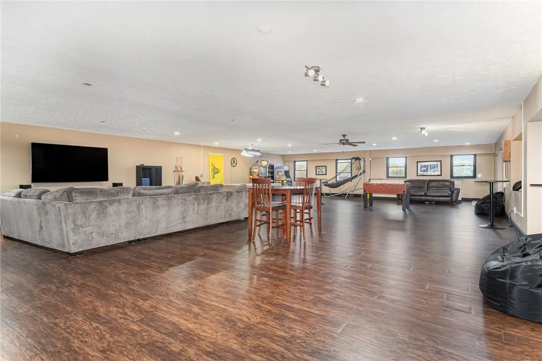 438 Quaker Meeting House Road, Mendon, New York 14, Mendon, New York 14472, 4 Bedrooms Bedrooms, 9 Rooms Rooms,3 BathroomsBathrooms,Residential,For Sale,438 Quaker Meeting House Road, Mendon, New York 14,0,R1647474