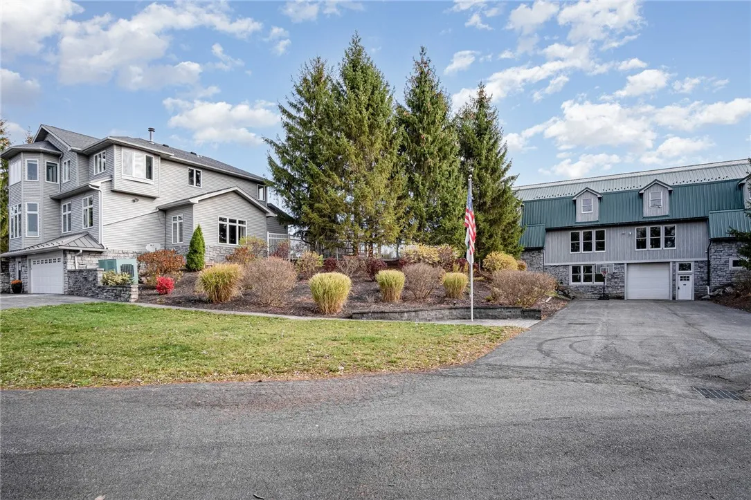 438 Quaker Meeting House Road, Mendon, New York 14, Mendon, New York 14472, 4 Bedrooms Bedrooms, 9 Rooms Rooms,3 BathroomsBathrooms,Residential,For Sale,438 Quaker Meeting House Road, Mendon, New York 14,0,R1647474