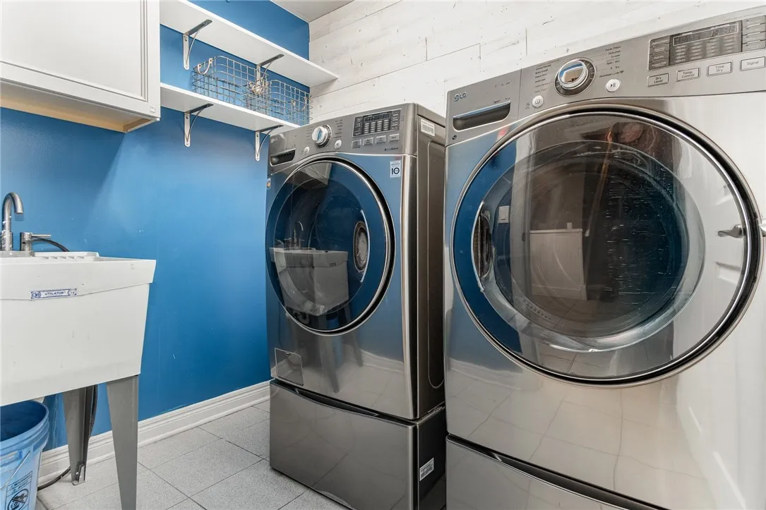 438 Quaker Meeting House Road, Mendon, New York 14, Mendon, New York 14472, 4 Bedrooms Bedrooms, 9 Rooms Rooms,3 BathroomsBathrooms,Residential,For Sale,438 Quaker Meeting House Road, Mendon, New York 14,0,R1647474