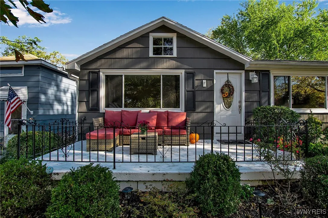Front Porch and Entrance